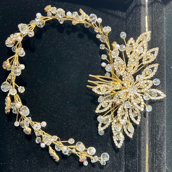 Hair gems for all ocasiones fits all head types comes with box - Picture 4 of 7